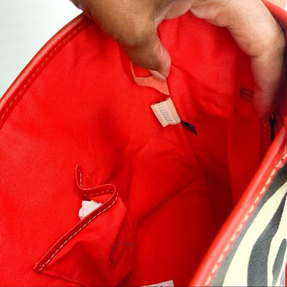 NWT Dooney & Bourke Logo Lock Zebra Print Shoulder Bucket Bag - Picture 12 of 15